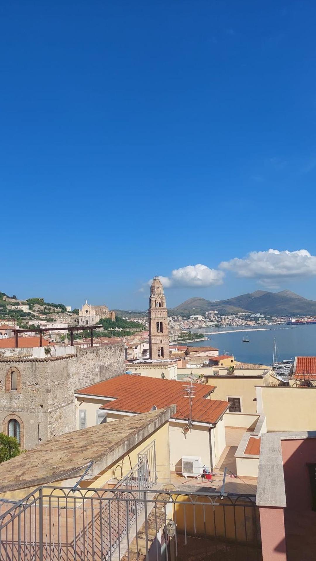 Santa Lucia B&B Гаета Екстер'єр фото