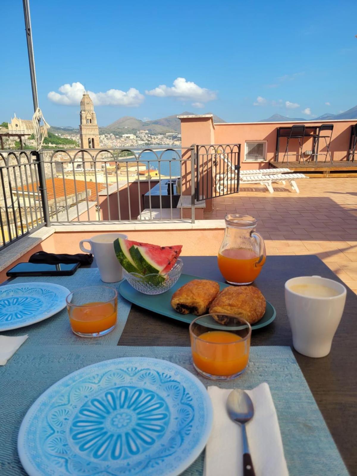 Santa Lucia B&B Гаета Екстер'єр фото