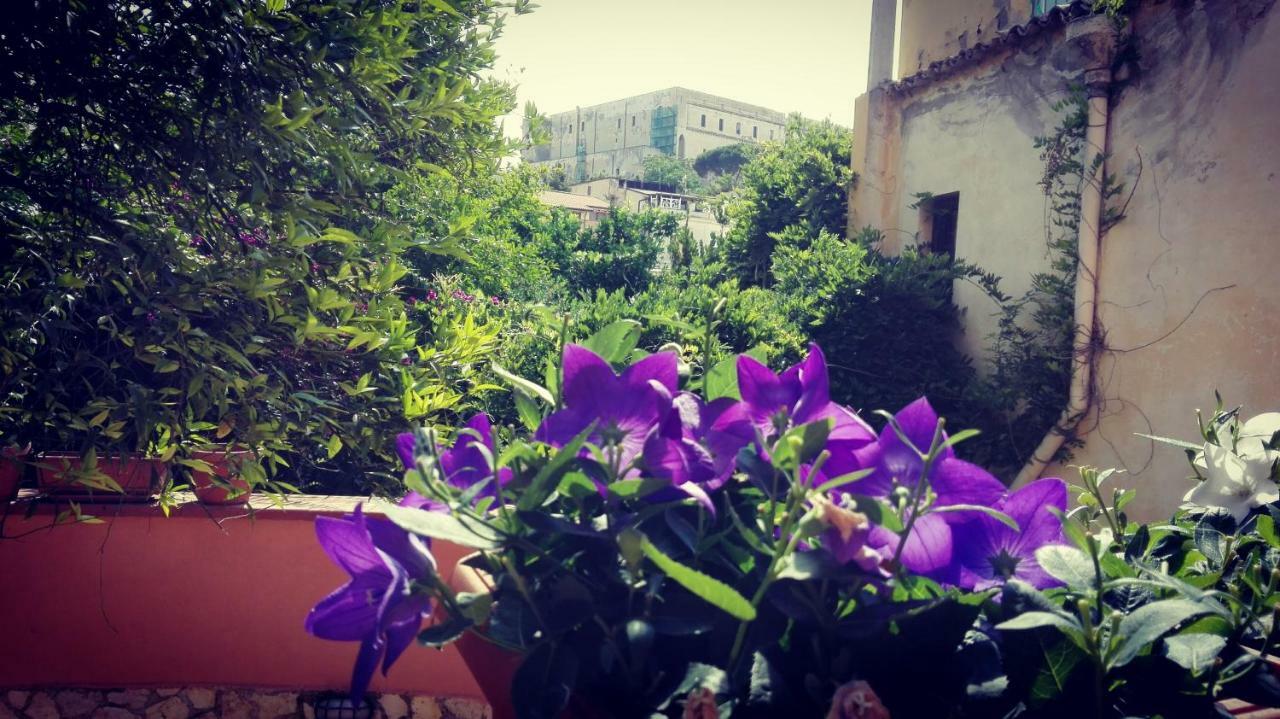 Santa Lucia B&B Гаета Екстер'єр фото